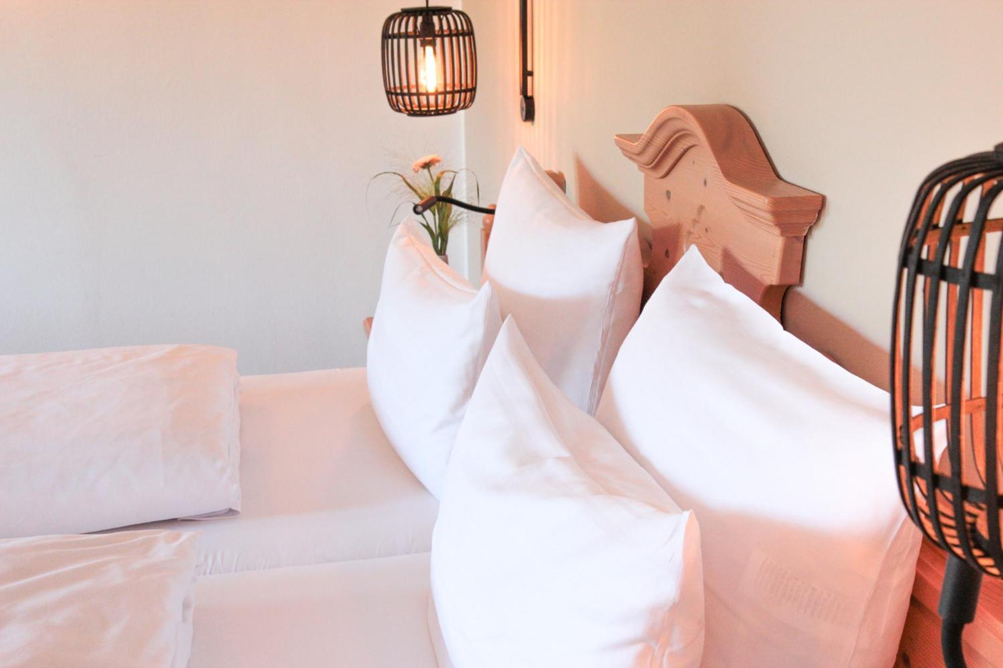 Hotel Leinsweiler Hof Ngoại thất bức ảnh